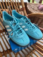 Adidas Handball Spezial Gr,39 1/3 Preis inklusive Versand Hessen - Kassel Vorschau