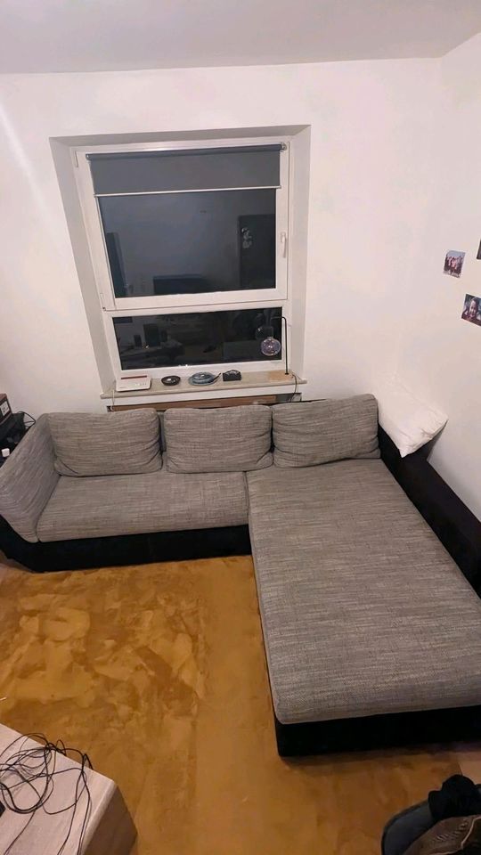 Ecksofa / Couch mit Schlaffunktion (2,80m x 2,10m) in Augsburg