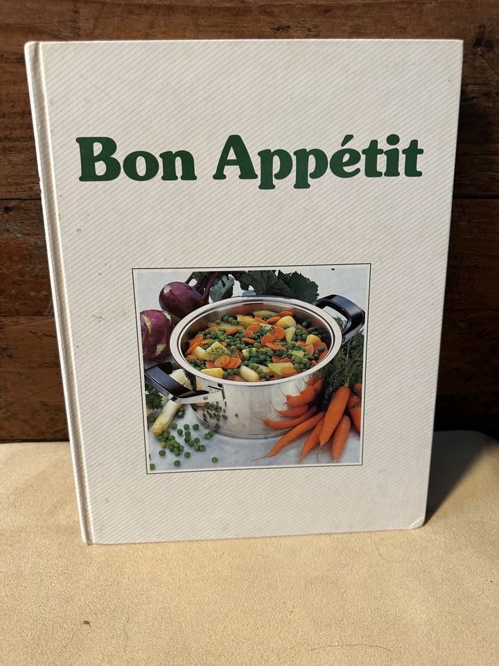 Bon Appetit Kochbuch in Auenwald