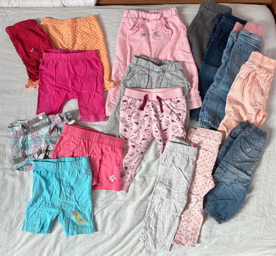 Kleidungspaket Kleiderpaket Gr 74-80 Set 1, über 70 Teile in Klipphausen