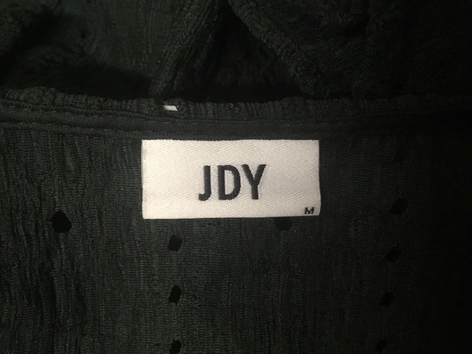 Bluse von JDY dunkelgrün mit Rüschen Größe M in Berlin