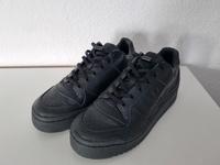 Adidas Sneaker Gr. 38 2/3 in schwarz Leder Plateau Schleswig-Holstein - Lübeck Vorschau