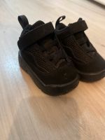 NIKE AIRFORCE Größe 17  Kinder Frankfurt am Main - Nordend Vorschau