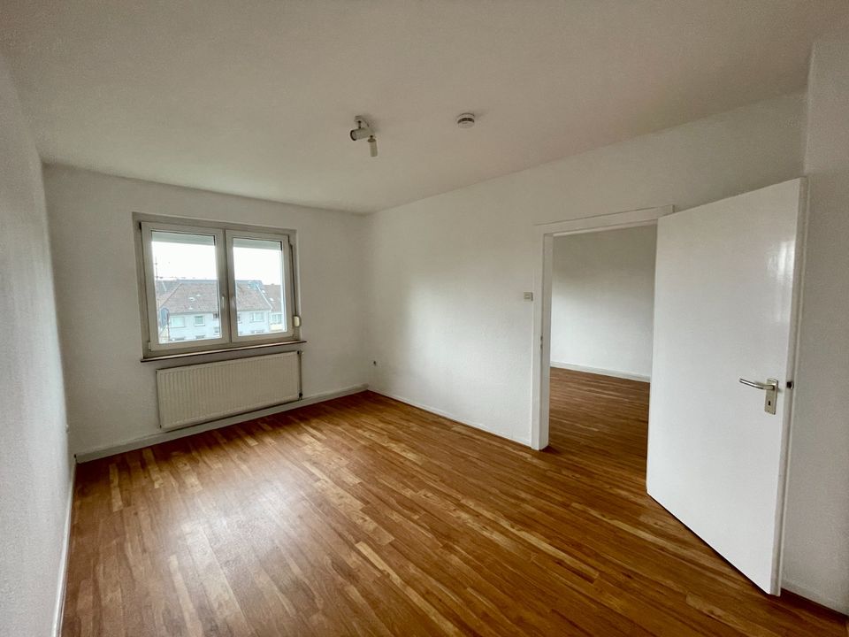 Schöne 2 Zimmer Wohnung mit Balkon in Zentrumslage von Remscheid in Remscheid