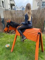 Holzpferd Mona Sitzhöhe 115 cm TOP Pferd Spielpferd Friedrichshain-Kreuzberg - Friedrichshain Vorschau