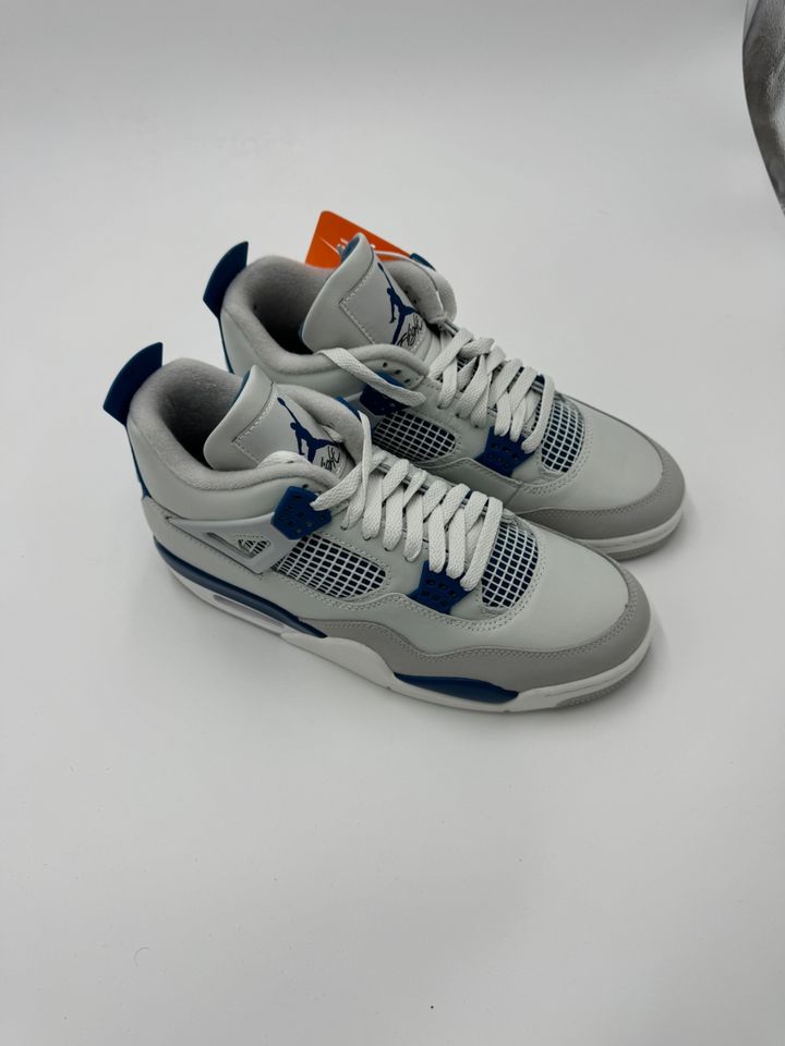 Nike Air Jordan 4 "Military Blue" - 38.5 42 42.5 43 44 44.5 44 46 in Berlin