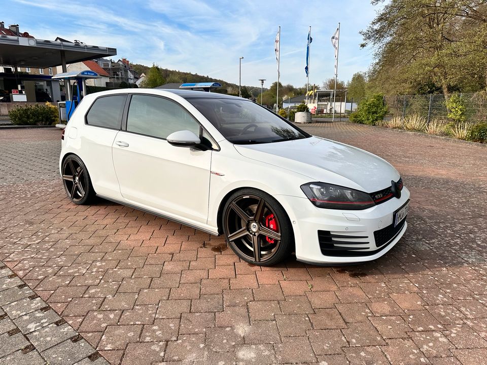 Golf 7 GTI Performance in Adelebsen