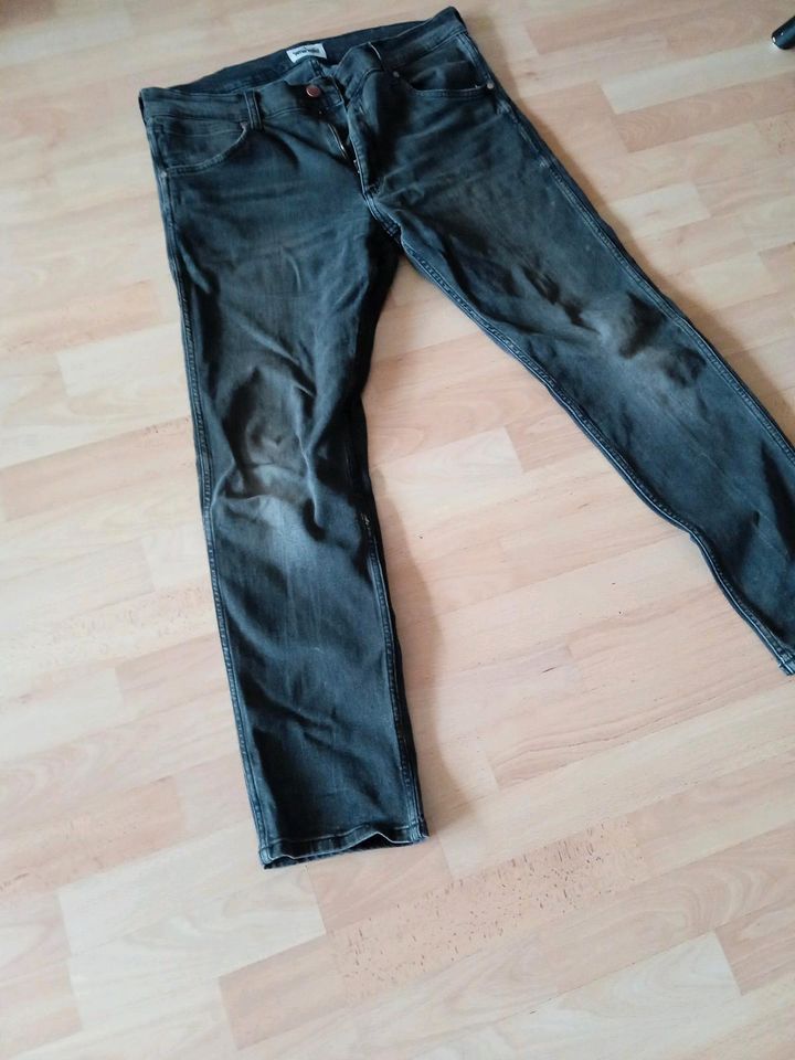 Wrangler Jeans Gr. 34/30 in Haan