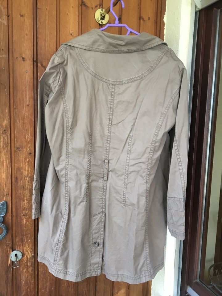 Trenchcoat/Jacke Gr.44/46 in Stuttgart