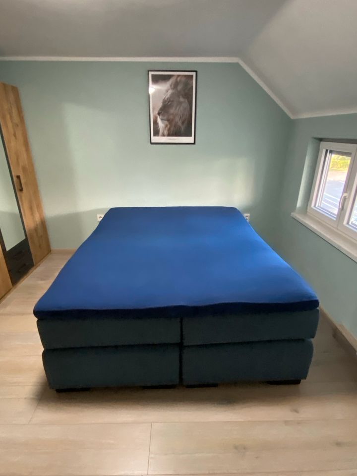 Neuwertiges Boxspringbett in Pforzen