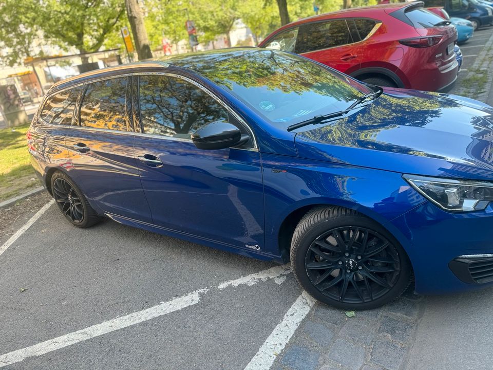 Peugeot 308 Gt Line in Dresden