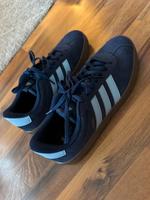 Adidas VL COURT 3.0 SHOES neu - 44 Sachsen-Anhalt - Merseburg Vorschau