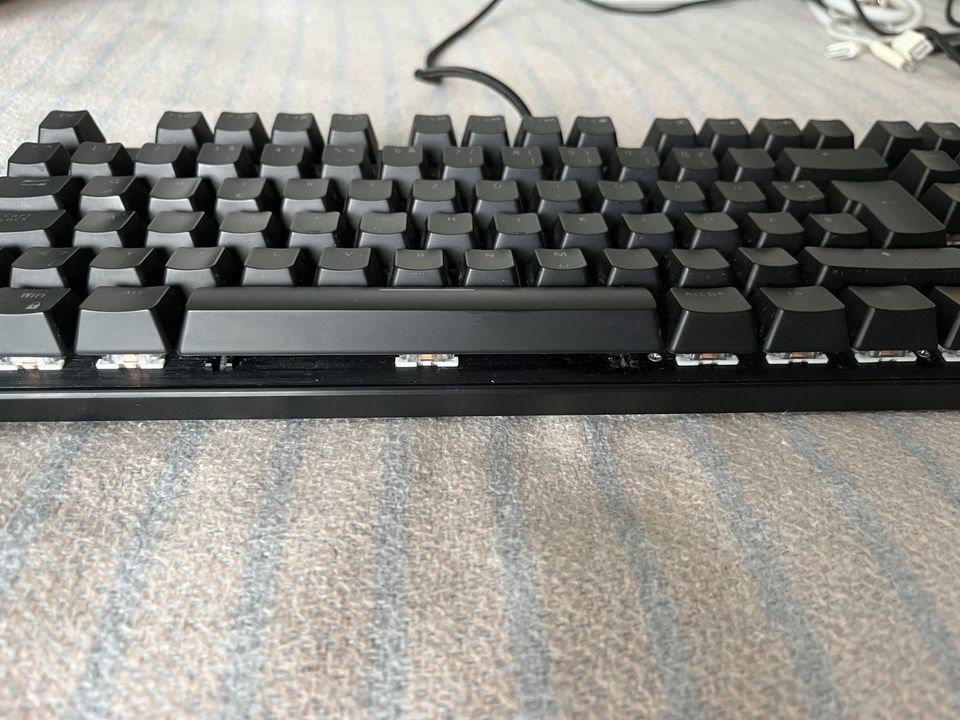 OMOTON Mechanical Keyboard in Asperg