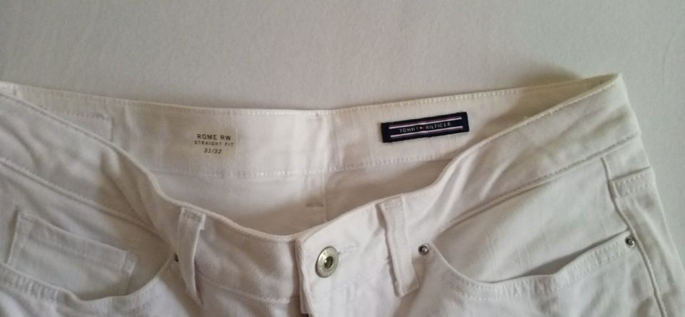 Tommy Hilfiger Jeans 31/32 Model Rome Straight Fit in Frankfurt am Main