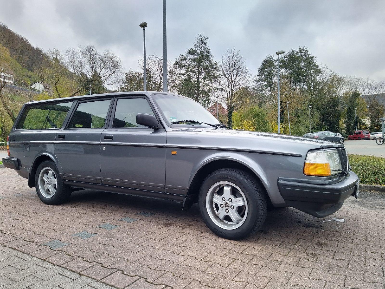 Abbildung des Autos Volvo 245 EURO2