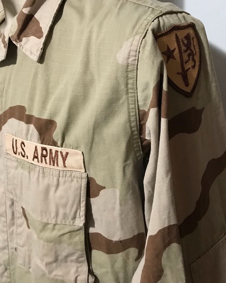 US Army  DCU Jacke , Gr. M/R , sand creme Irak BDU ACU OCP M65 in Suhl