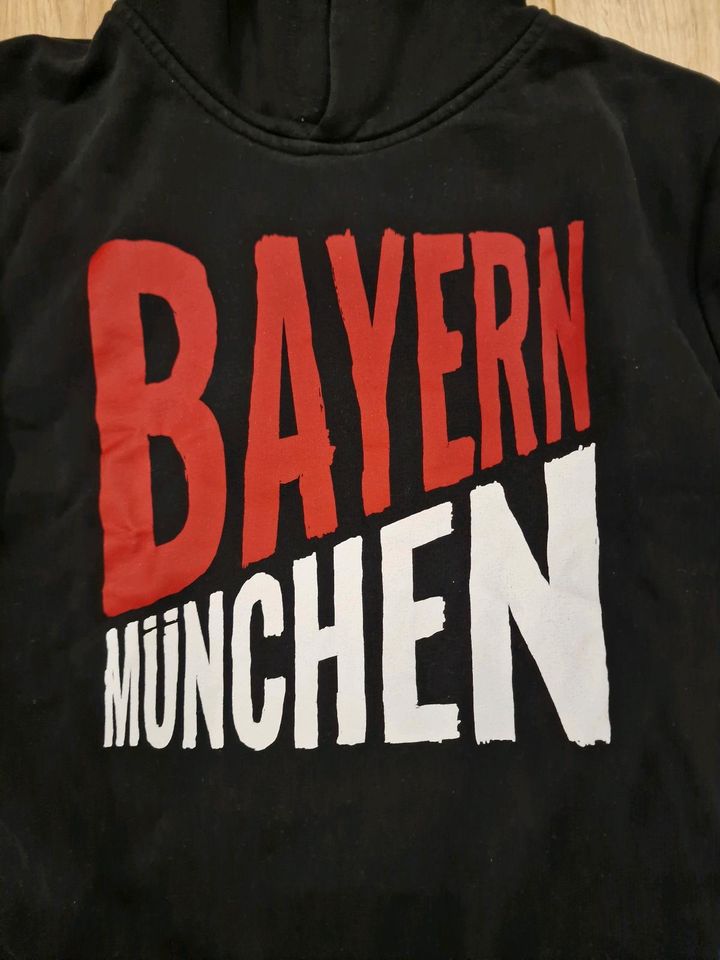 FC Bayern München Hoodie 152 Kapuzenpullover Pullover in Langelsheim