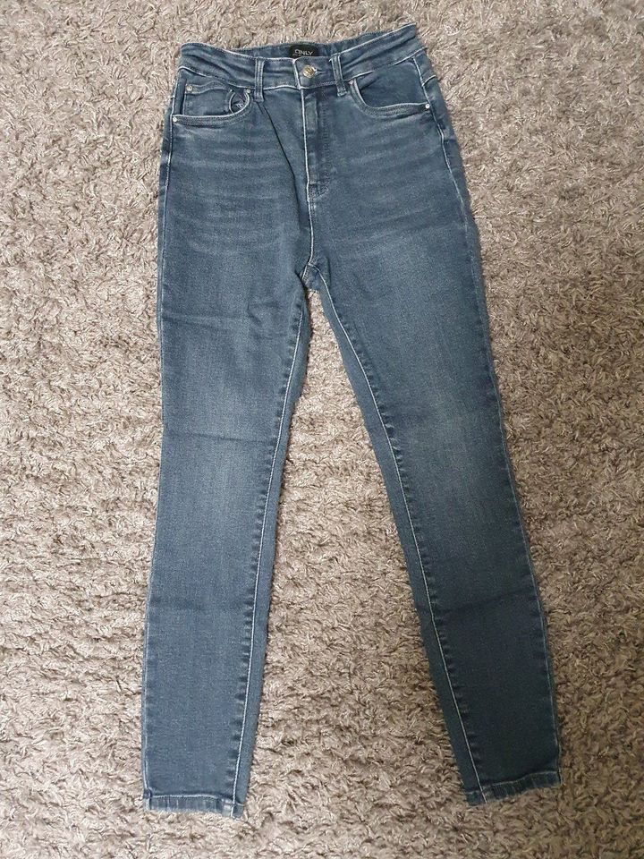 ONLY Jeans - Größe 28/32 in Fulda