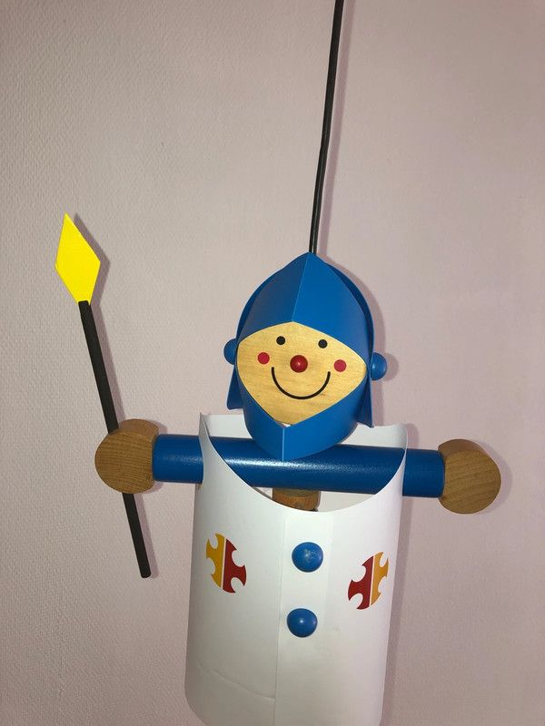 Ritter Kinderzimmerlampe Pendelleuchte von Niermann in Leimen