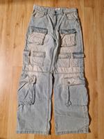 Bershka Cargo Jeans Gr. 34 Niedersachsen - Obernkirchen Vorschau