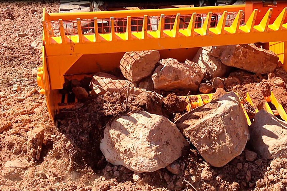 RH 200 Steinsammler, Steinsammelmaschine Stone picker Steingabel in Bad Kötzting