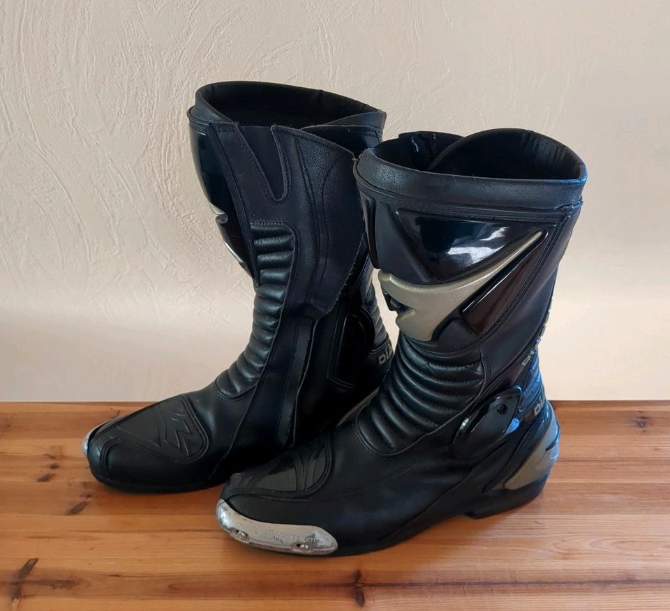 DIADORA Motorradstiefel in Bad Liebenstein