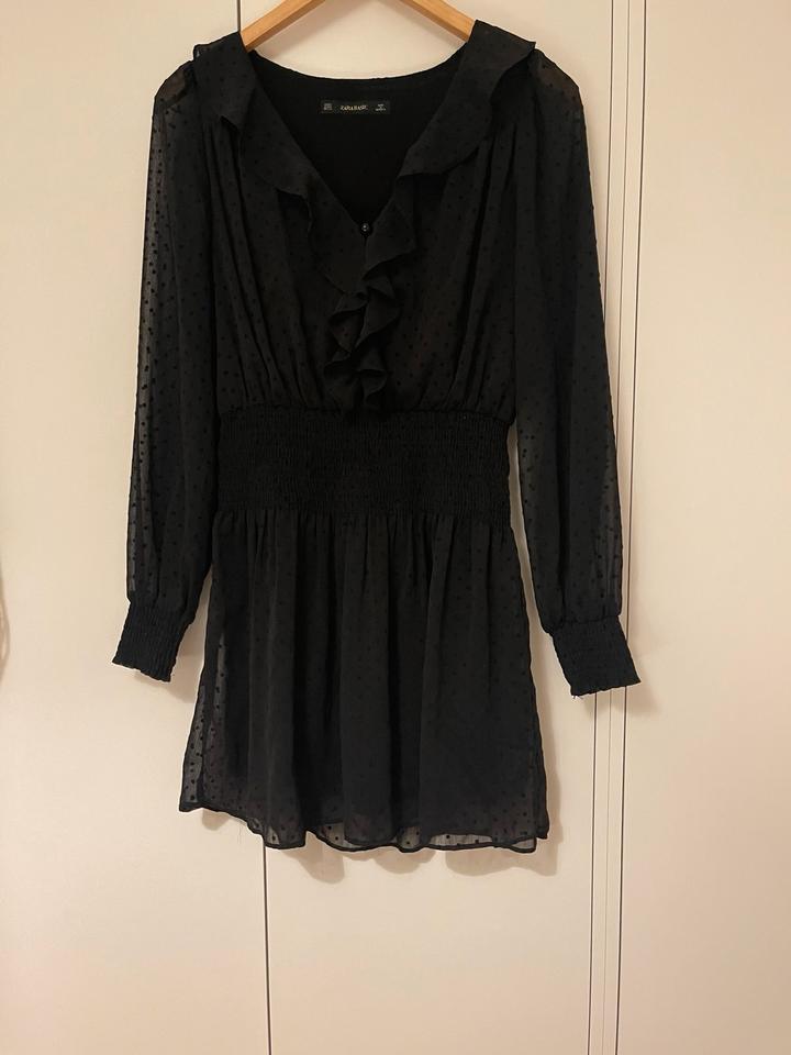 Kleid mit Volants jumpsuit gepunktet transparent schwarz XS in München