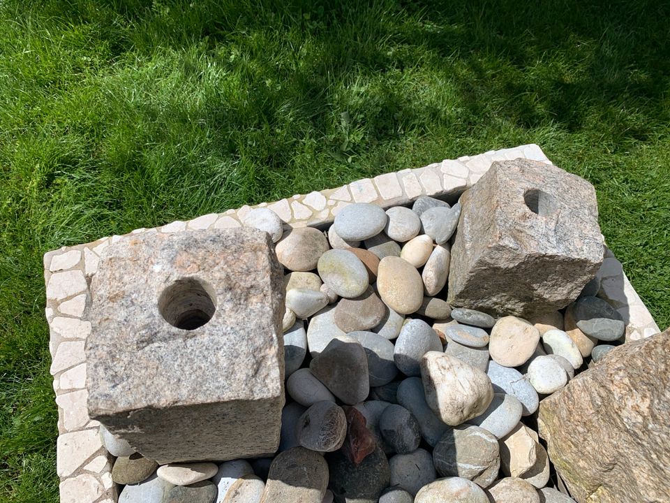 Quellstein Gartenbrunnen Brunnen in Stuttgart