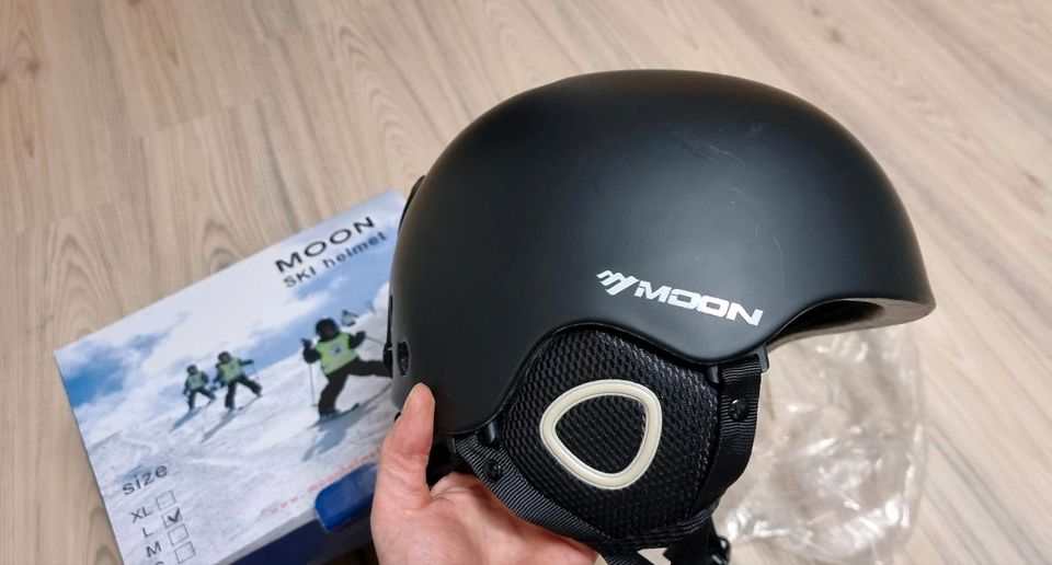 Ski- und Snowboardhelm Größe L ( ca 60 - 62 cm) in Seidnitz