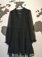Boho Kleid xs, Tüll, langarm, neuwertig Niedersachsen - Hage Vorschau