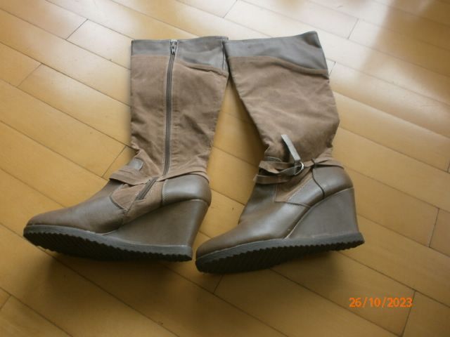 Damen WALKX Stiefel Keilabsatz Gr. 40 Wedge  hell braun Gr. 40 in Dortmund