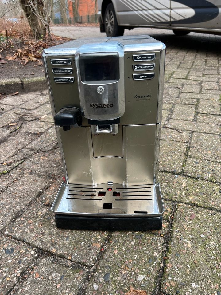 Suche Defekte Kaffeevollautomat/Kaffevollautomat in Bremen