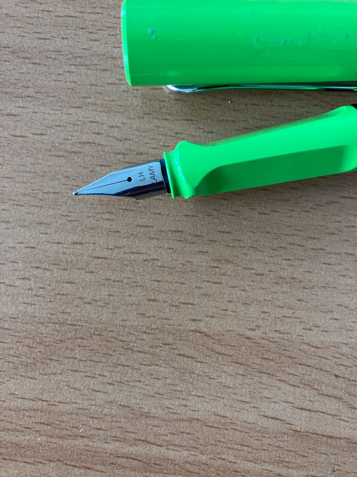 LAMY Füller Safari Füllfederhalter Edelstahl Feder LH  grün NEU in Emmering