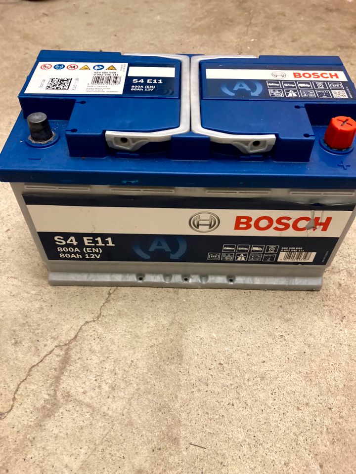 Bosch Zusatzbatterie E4 S11 12V 80AH in München