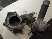 Mercedes W123 Thermostat u. Wasserpumpengehäuse Nordrhein-Westfalen - Ense Vorschau