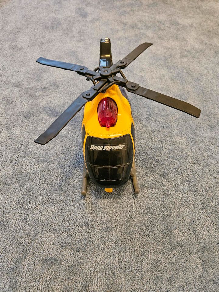 Hubschrauber mit Sound in Haar
