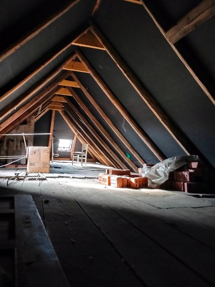 Bauernhaus mit ehemaligen Stall und Scheune in Schleusingen