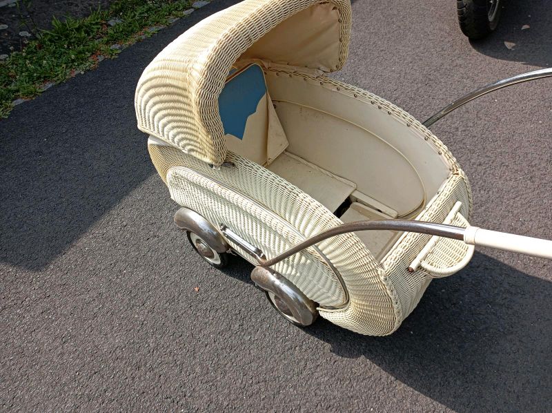 Korbkinderwagen (1950er Jahre) in Bayern - Höchberg | Kinderwagen gebraucht  kaufen | eBay Kleinanzeigen ist jetzt Kleinanzeigen