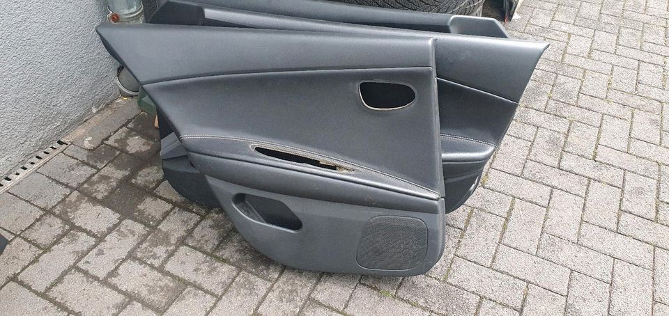 Nissan Primera p12 Lederausstattung mit sitzheizung in Duisburg