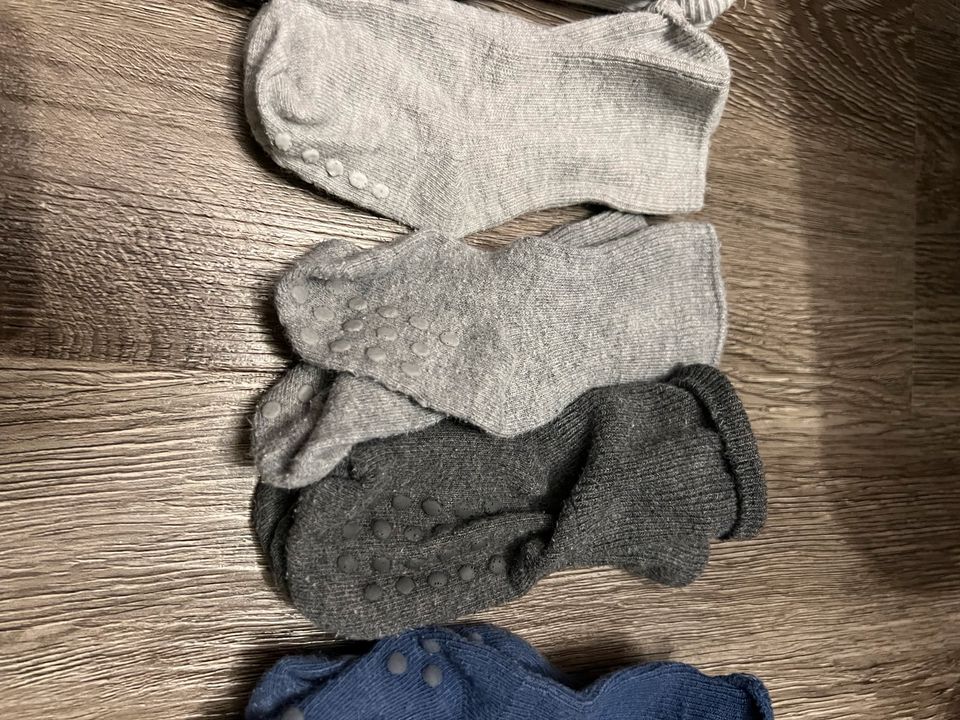 Kindersocken Größe 62 68 74 in Paderborn