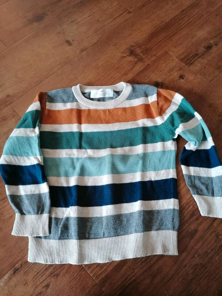 H&M Pullover Größe 98/104 in Bad Saulgau