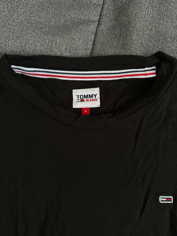 Tommy Hilfiger Jeans crop top Shirt schwarz Y2k 2000s 90s in Paderborn
