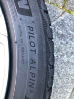 Michelin 2021 Kompletträder 4 x (235 45 R 19 99V Winterreifen) Kreis Pinneberg - Ellerbek Vorschau