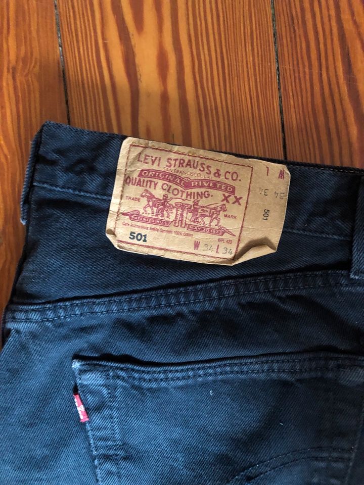 Retro Levi's 501 W34 L34 in Leimen