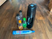 Sodastream mit Flaschen und Zylinder Nordrhein-Westfalen - Frechen Vorschau