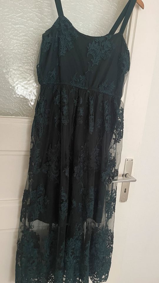 Grünes Stick Abendkleid Gr.38 in München