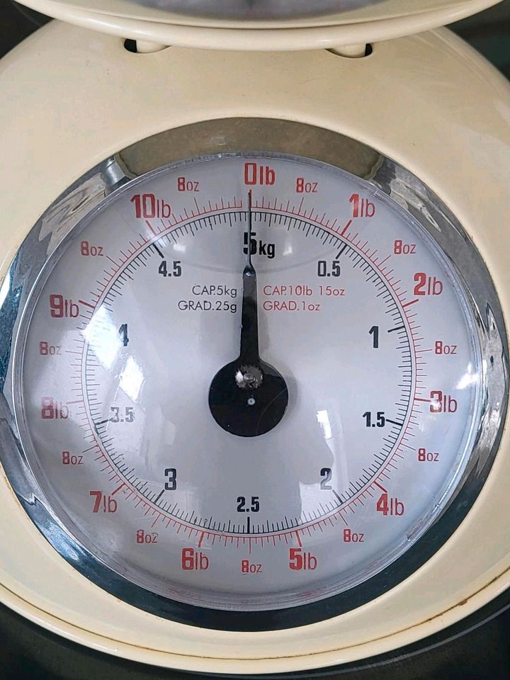 Tupperware KlimaOase 1,8L + Mech. Küchenwaage 5kg in Rosendahl