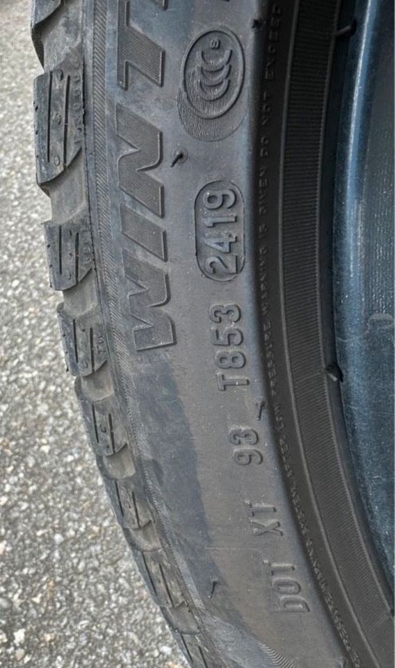 4 Stück Pirelli Sottozero 3 Winterreifen 245/40 R19 97V XL in Sehmatal-Cranzahl