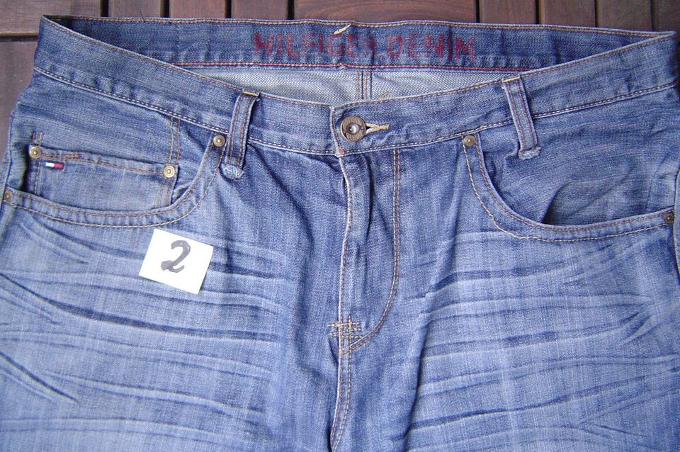 Tommy Hilfiger Jeans W40 Herren mit Fehler Preis alle 3 im Set in Duisburg