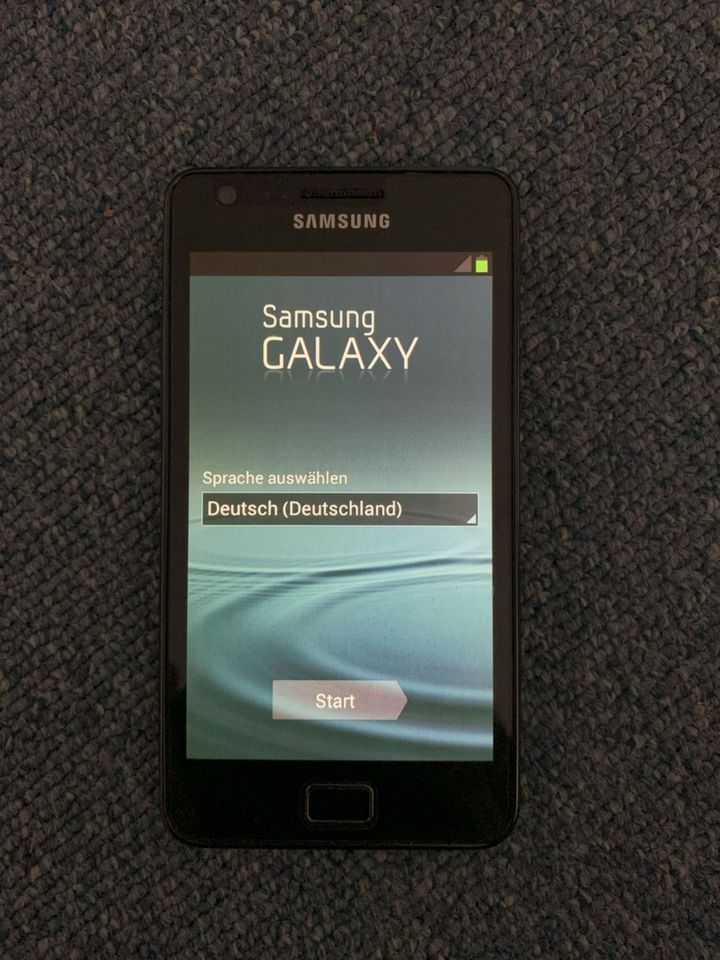 Samsung Galaxy S2 I 16 GB I in Original-Verpackung in Bad König